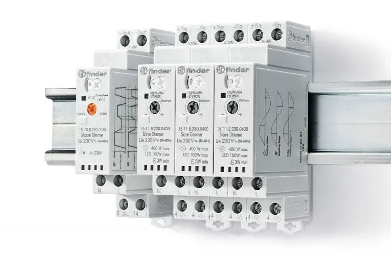 Dimmer Varialuce per LED 230V con comando a Pulsante Finder 15.91